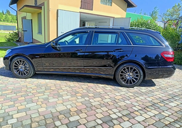 Mercedes-Benz Klasa E cena 62000 przebieg: 223000, rok produkcji 2009 z Torzym małe 529